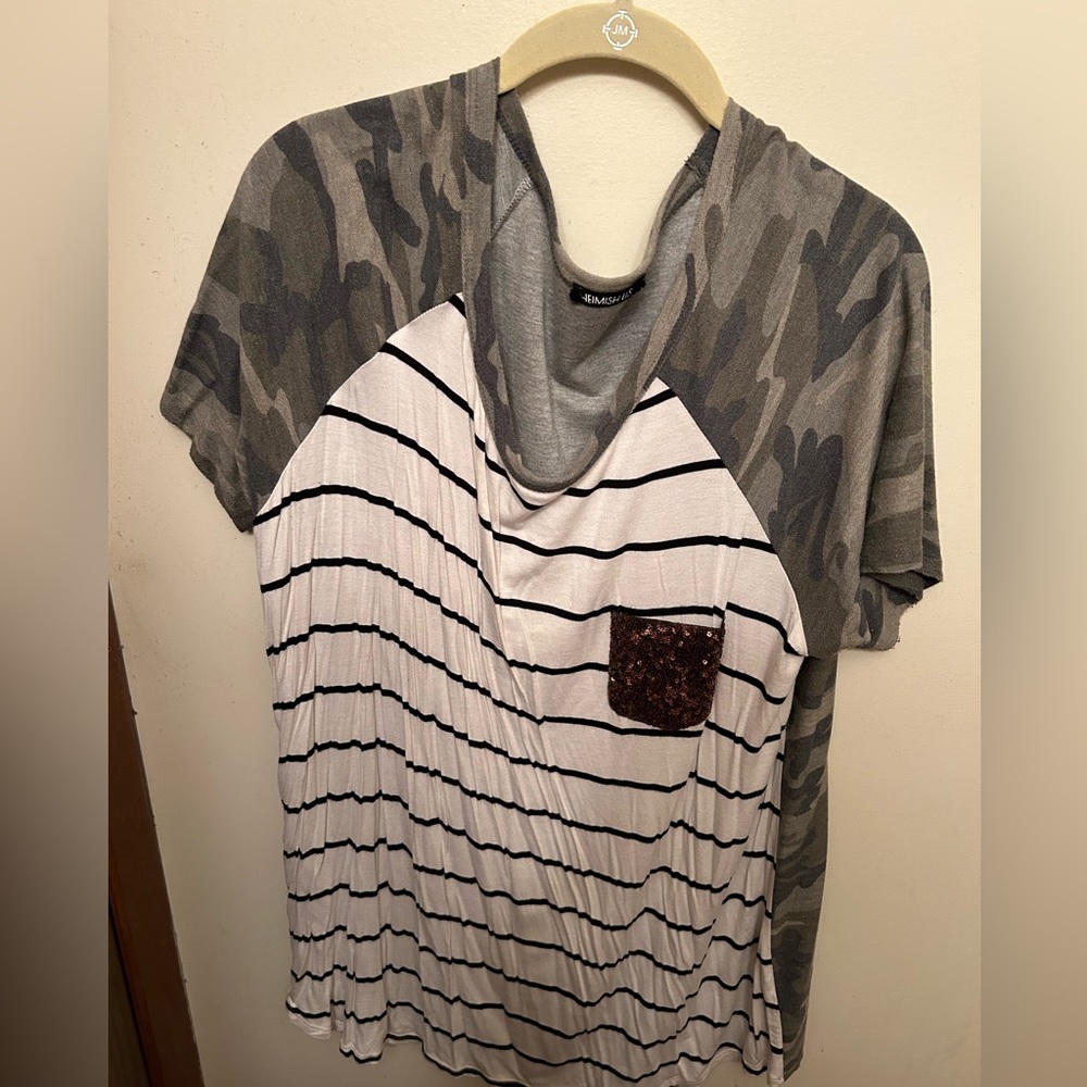 Heimish camo stripe top, sz 3x, gently worn, leggings friendly